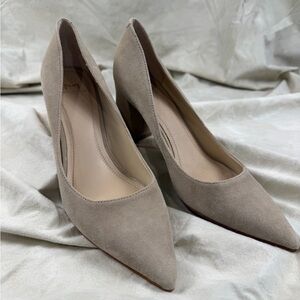Marc Fisher Zala Pumps Tan Suede Pointed Toe Block Heel | Size 6.5 | Gently Worn